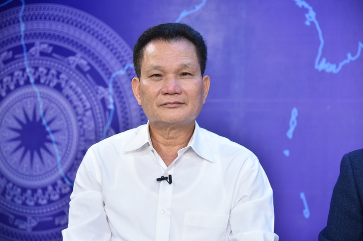 TS Bùi Sỹ Lợi: Phải điều chỉnh phụ cấp, tiền lương cho ngành y tế càng sớm càng tốt - Ảnh 1. TS Bùi Sỹ Lợi: Phải điều chỉnh phụ cấp, tiền lương cho ngành y tế càng sớm càng tốt - Ảnh 1.
