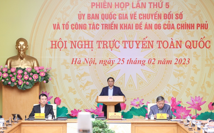 Thủ tướng: Không yêu cầu người dân cung cấp giấy xác nhận tình trạng cư trú khi giải quyết thủ tục hành chính