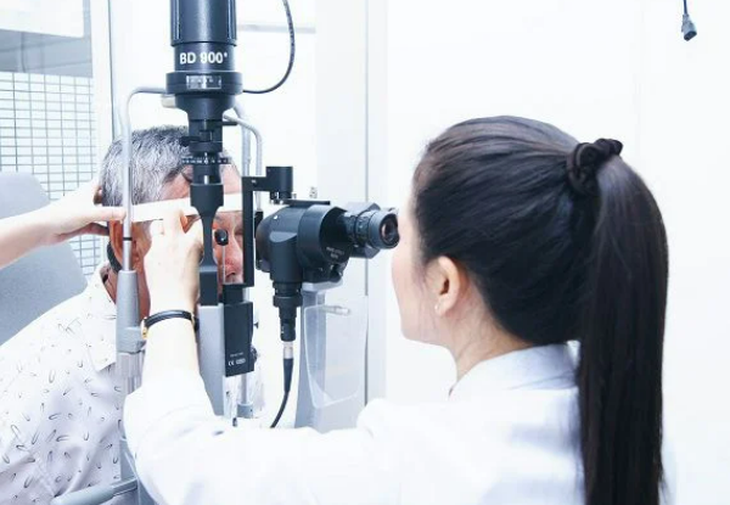 Bệnh glôcôm và những lầm tưởng thường gặp - Ảnh 1.