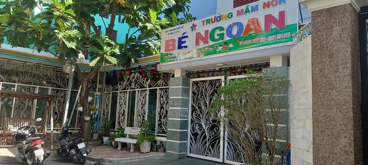 Chưa kết luận nguyên nhân bé trai 2 tuổi tử vong tại trường mầm non ở Nha Trang - Ảnh 1. Chưa kết luận nguyên nhân bé trai 2 tuổi tử vong tại trường mầm non ở Nha Trang - Ảnh 1.