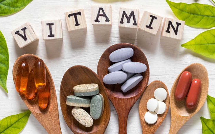 Các vitamin và khoáng chất cần được bổ sung trước và trong khi mang thai
