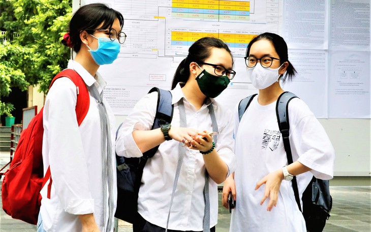 "Trào lưu" luyện thi IELTS và lời khuyên của chuyên gia giáo dục