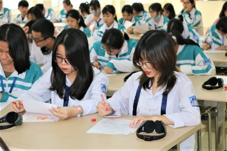 Làm sao tránh tình trạng luyện và thi IELTS như một trào lưu? - Ảnh 2. Làm sao tránh tình trạng luyện và thi IELTS như một trào lưu? - Ảnh 2.
