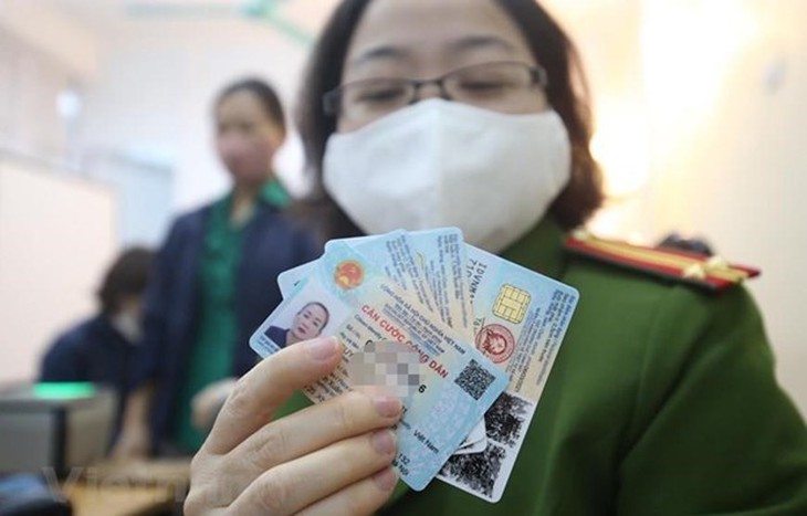 Những người bắt buộc phải làm CCCD gắn chip nếu không muốn bị phạt - Ảnh 1. Những người bắt buộc phải làm CCCD gắn chip nếu không muốn bị phạt - Ảnh 1.