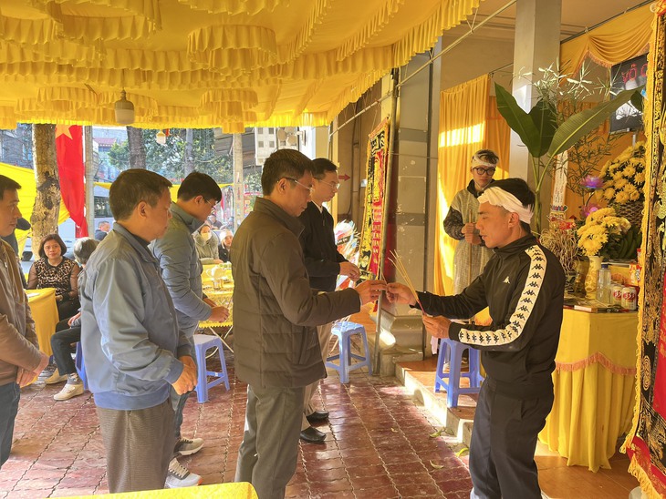 Liên tiếp tai nạn xe khách khi đổ đèo, ngăn chặn bằng cách nào? - Ảnh 2.
