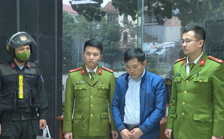 Khởi tố, bắt giam Giám đốc Trung tâm Đăng kiểm ở Phú Thọ