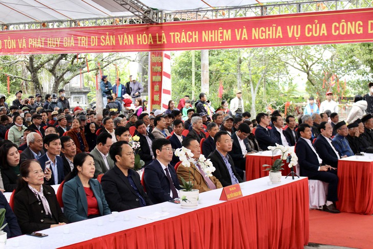 Hải Phòng: Vẫn mong lời thề của những chức sắc lớn hơn - Ảnh 1. Hải Phòng: Vẫn mong lời thề của những chức sắc lớn hơn - Ảnh 1.