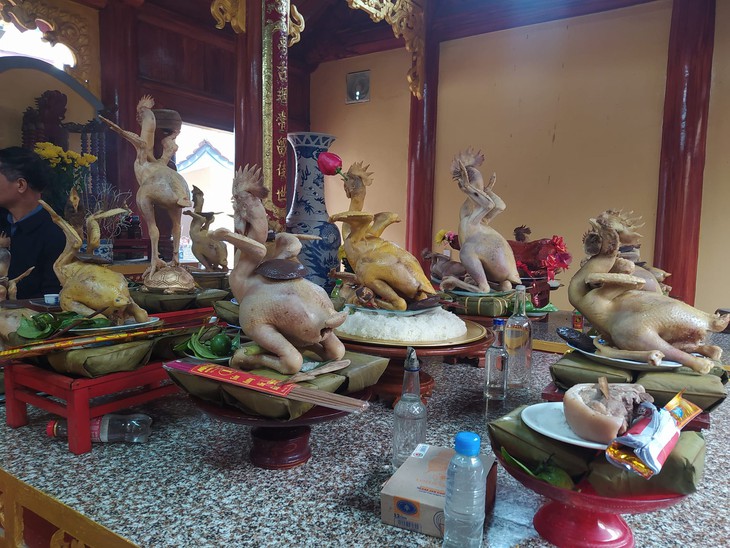  Đẹp mắt cỗ “gà bay” cúng rằm tháng Giêng ở Hà Tĩnh - Ảnh 11.