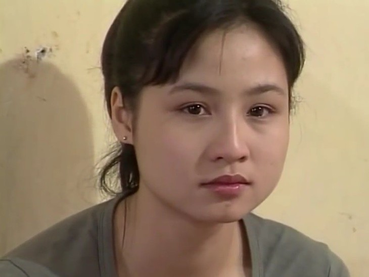 Mỹ nhân trong "Hoa cỏ may" từng được đánh giá xinh hơn Hồ Ngọc Hà hiện ra sao sau hơn 20 năm? - Ảnh 2.