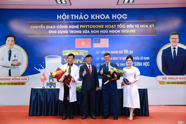 Thực phẩm dành cho người cao tuổi ứng dụng công nghệ Phytosome - Ảnh 1.