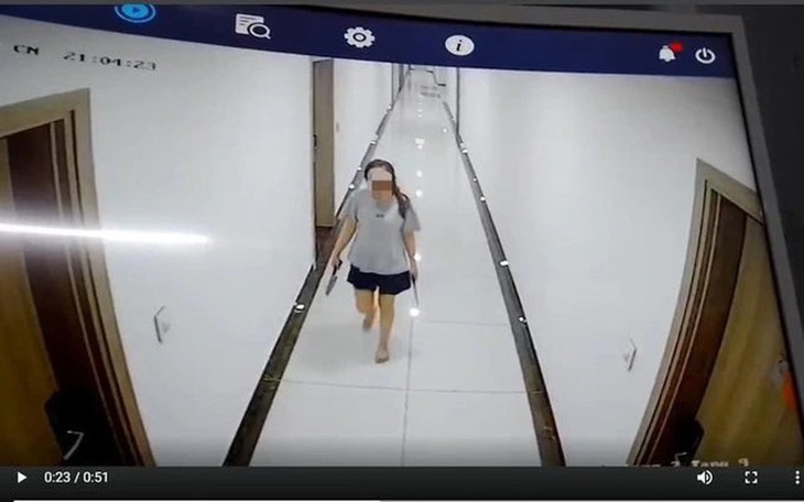 Công an thông tin vụ phụ nữ cầm dao đe dọa người dân trong chung cư 