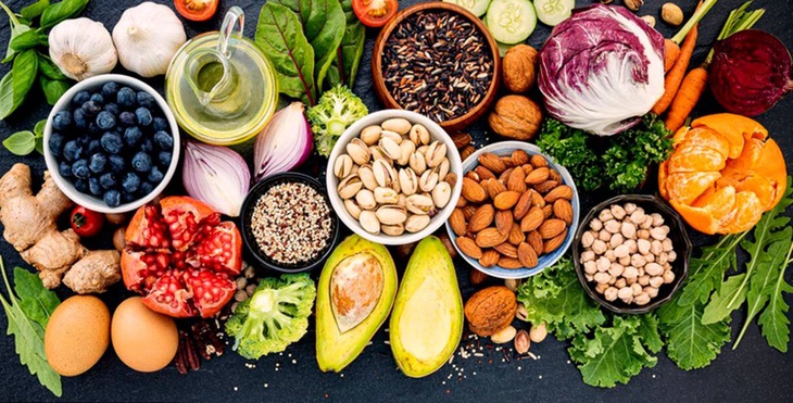 Mùa mưa phùn nồm ẩm, nên ăn gì để cơ thể luôn khỏe mạnh? - Ảnh 3. Mùa mưa phùn nồm ẩm, nên ăn gì để cơ thể luôn khỏe mạnh? - Ảnh 3.