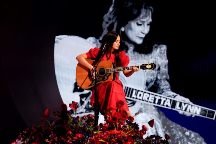 Những hình ảnh ấn tượng tại lễ trao giải Grammy 2023 - Ảnh 15.