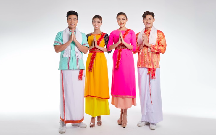 Bộ tứ đại sứ Hoa hậu và Nam vương siêu mẫu thể hình thế giới 2023 đa sắc trong trang phục Chăm