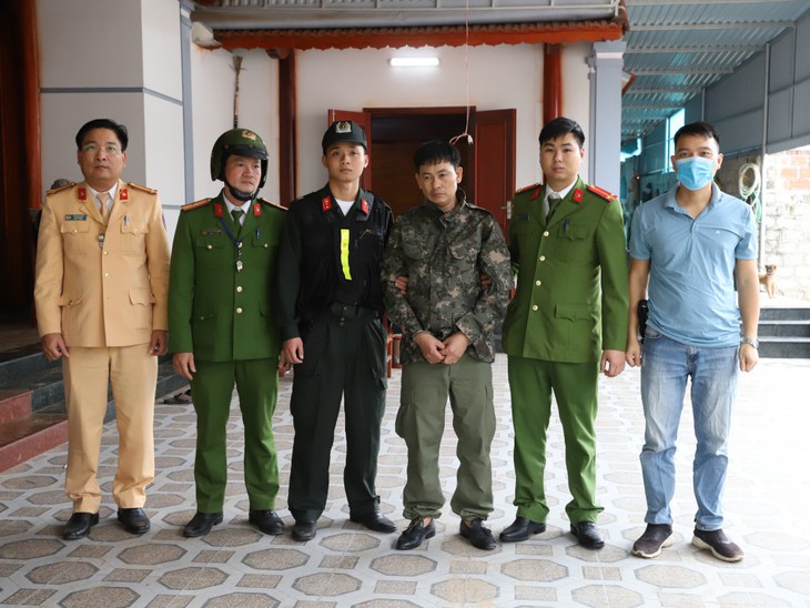 Mang nhiều tiền án vẫn tàng trữ ma túy và "hàng nóng" - Ảnh 1.