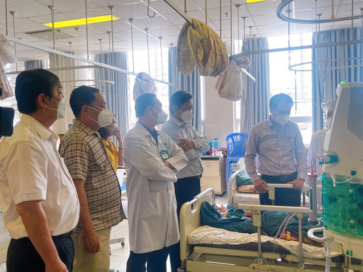 88 người ngộ độc chè trắng: Người phát chè miễn phí có thể bị truy cứu trách nhiệm hình sự - Ảnh 1.