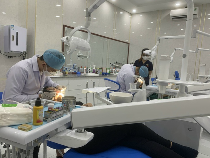 Xử lý nghiêm đối với cơ sở y, dược ngoài công lập hoạt động không phép, sai phép tại Hà Nội - Ảnh 1.