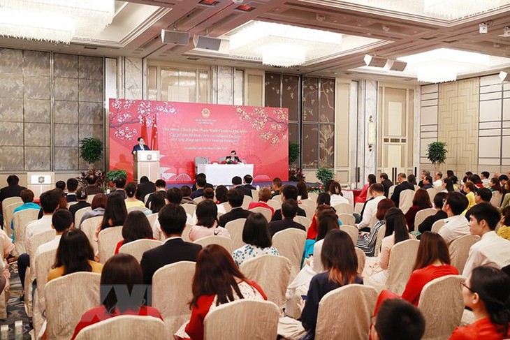 Thủ tướng: Người Việt tại Singapore là cầu nối hữu nghị giữa hai nước - Ảnh 10.