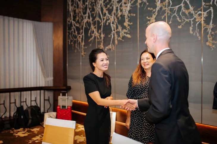 VHN dần khẳng định vị thế trong ngành kinh doanh mỹ phẩm làm đẹp - Ảnh 2. VHN dần khẳng định vị thế trong ngành kinh doanh mỹ phẩm làm đẹp - Ảnh 2.