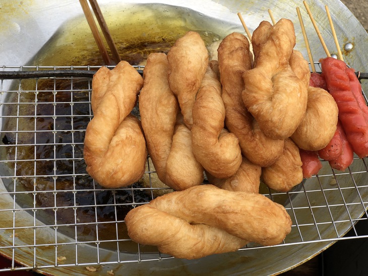 Chuyên gia chỉ ra những nguy hại cho sức khỏe khi ăn nhiều đồ chiên rán và cách chế biến lành mạnh hơn - Ảnh 2.