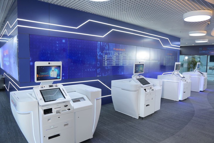 Máy giao dịch ngân hàng tự động STM - sản phẩm chủ lực của Tập đoàn công nghệ Unicloud - Ảnh 2.