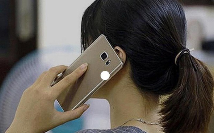 Phụ huynh học sinh bị lừa chuyển tiền với chiêu thức con bị tai nạn: Kẻ xấu đã đánh đúng vào tâm lý hoang mang, lo lắng của cha mẹ - Ảnh 1.