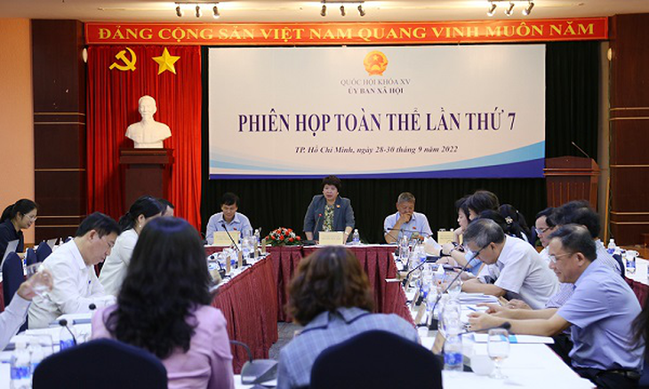 Tình trạng chậm đóng, trốn đóng BHYT còn xảy ra ở hầu hết các địa phương - Ảnh 1. Tình trạng chậm đóng, trốn đóng BHYT còn xảy ra ở hầu hết các địa phương - Ảnh 1.