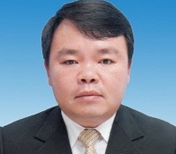Khởi tố, bắt tạm giam Trưởng ban tuyên giáo Tỉnh ủy Hòa Bình - Ảnh 2. Khởi tố, bắt tạm giam Trưởng ban tuyên giáo Tỉnh ủy Hòa Bình - Ảnh 2.