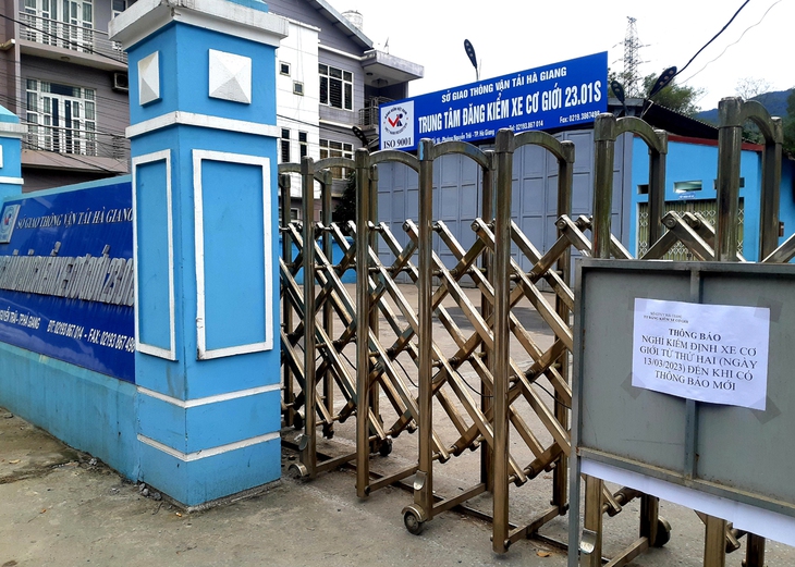 Trung tâm đăng kiểm duy nhất ở Hà Giang tạm dừng hoạt động - Ảnh 1.
