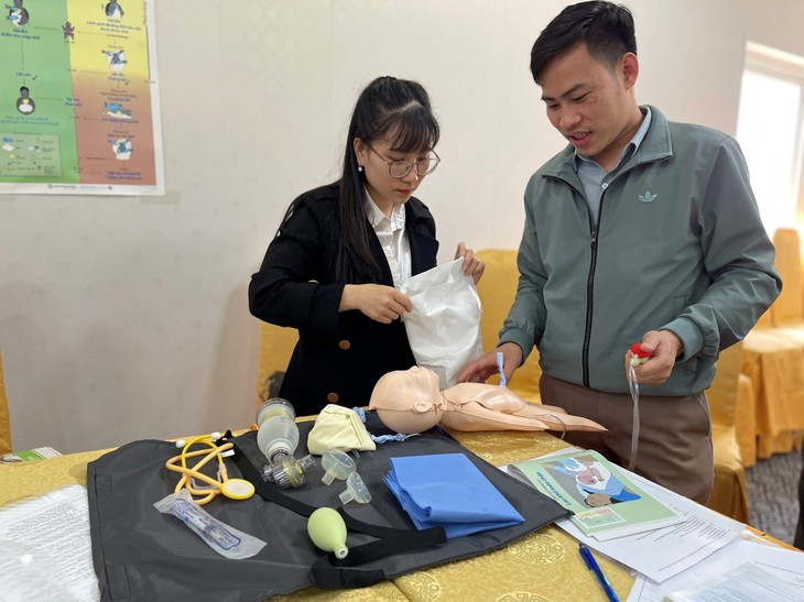 'Hỗ trợ trẻ sơ sinh thở' giúp giảm bệnh tật, tử vong sơ sinh đến 47% - Ảnh 1. 'Hỗ trợ trẻ sơ sinh thở' giúp giảm bệnh tật, tử vong sơ sinh đến 47% - Ảnh 1.