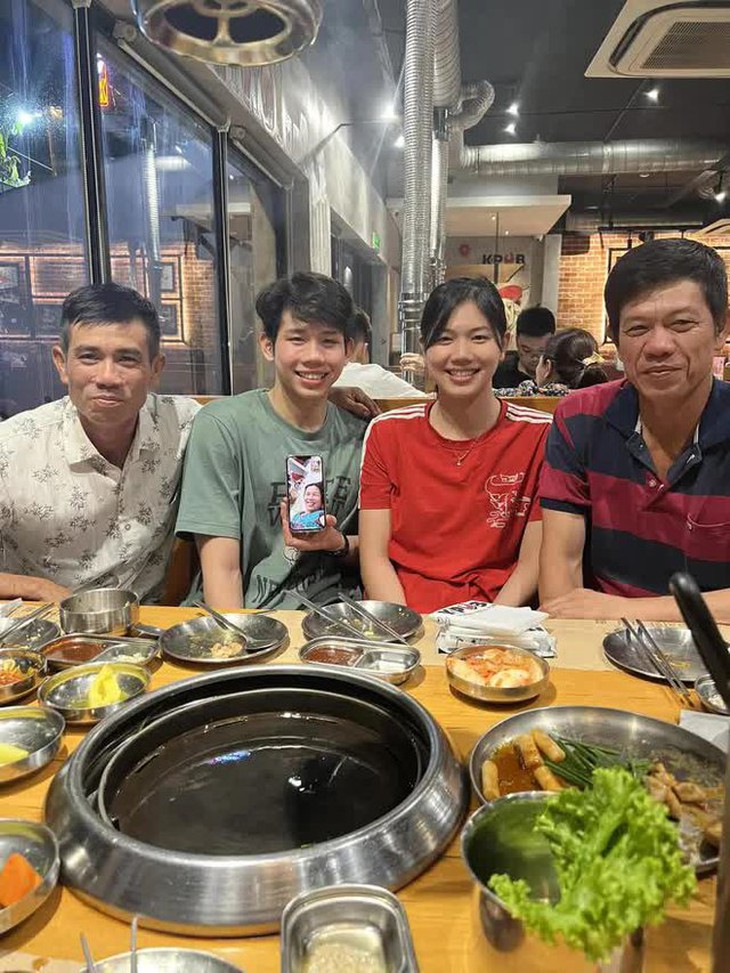 VĐV Ánh Viên sau khi từ giã bơi lội: Nhan sắc thăng hạng bất ngờ, từ "kình ngư hóa nàng tiên cá" - Ảnh 6. VĐV Ánh Viên sau khi từ giã bơi lội: Nhan sắc thăng hạng bất ngờ, từ "kình ngư hóa nàng tiên cá" - Ảnh 6.