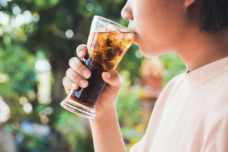 Gánh nặng thừa cân béo phì gia tăng, cần thiết kiểm soát đồ uống có đường - Ảnh 4. Gánh nặng thừa cân béo phì gia tăng, cần thiết kiểm soát đồ uống có đường - Ảnh 4.