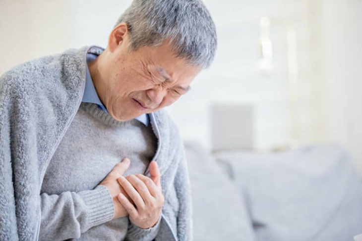 Bệnh tim mạch ở người cao tuổi có ngăn ngừa được không? - Ảnh 1. Bệnh tim mạch ở người cao tuổi có ngăn ngừa được không? - Ảnh 1.