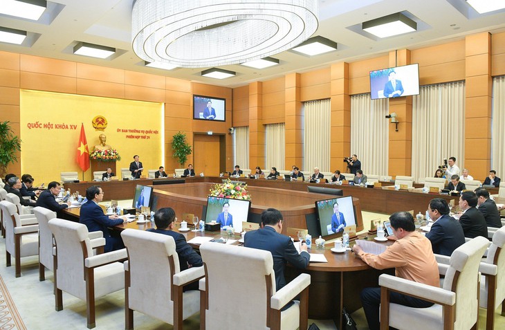 Chủ tịch Quốc hội: Phiên họp thứ 21 của UBTVQH chuẩn bị các nội dung quan trọng cho Kỳ họp thứ 5 - Ảnh 2. Chủ tịch Quốc hội: Phiên họp thứ 21 của UBTVQH chuẩn bị các nội dung quan trọng cho Kỳ họp thứ 5 - Ảnh 2.
