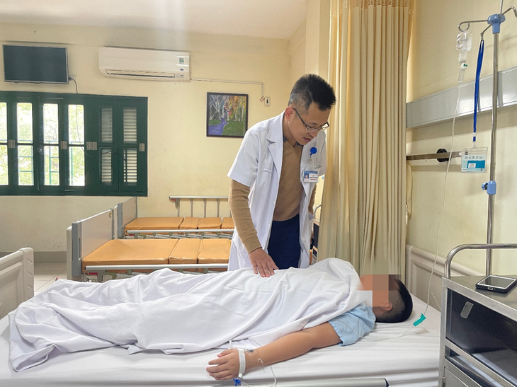 Thiếu niên 14 tuổi phải cắt tinh hoàn sau 13 ngày điều trị kháng sinh - Ảnh 1. Thiếu niên 14 tuổi phải cắt tinh hoàn sau 13 ngày điều trị kháng sinh - Ảnh 1.