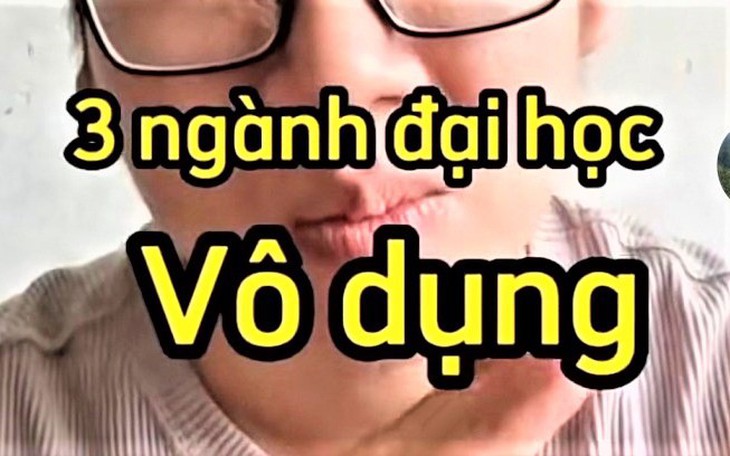 Học sinh lớp 12 hoang mang khi nghe tư vấn "ngành học vô dụng" trên TikTok, chuyên gia giáo dục nói gì?