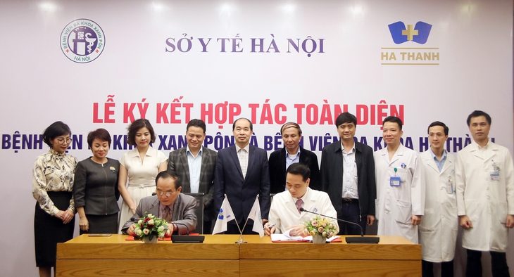 BVĐK Xanh-Pôn và BVĐK Hà Thành ký kết hợp tác toàn diện nhằm chăm sóc người bệnh tốt hơn - Ảnh 1. BVĐK Xanh-Pôn và BVĐK Hà Thành ký kết hợp tác toàn diện nhằm chăm sóc người bệnh tốt hơn - Ảnh 1.
