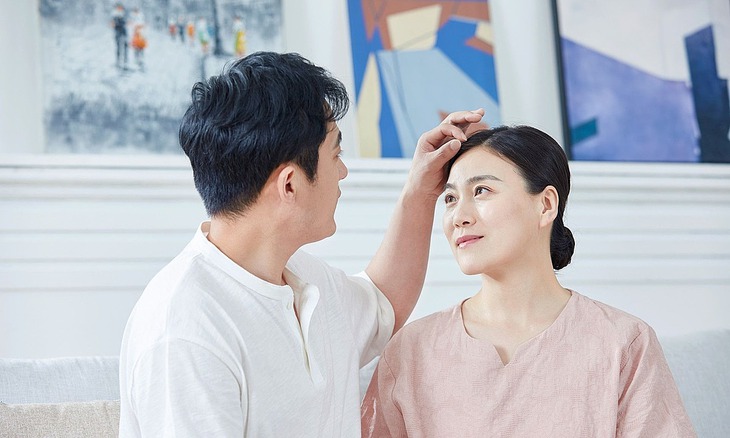 Mách chị em cách đơn giản cải thiện ‘chuyện gối chăn’ thời kỳ mãn kinh - Ảnh 4. Mách chị em cách đơn giản cải thiện ‘chuyện gối chăn’ thời kỳ mãn kinh - Ảnh 4.