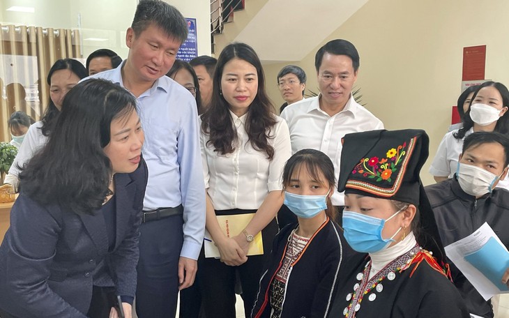 Bộ trưởng Đào Hồng Lan: ‘Người dân đánh giá cao, tin tưởng vào y tế cơ sở, đó là niềm vui của chúng ta’