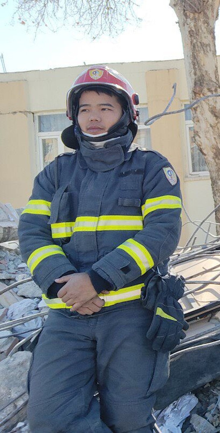 'Sứ giả nhân đạo' trẻ tuổi trải lòng sau 10 ngày cứu hộ tại Thổ Nhĩ Kỳ - Ảnh 1. 'Sứ giả nhân đạo' trẻ tuổi trải lòng sau 10 ngày cứu hộ tại Thổ Nhĩ Kỳ - Ảnh 1.