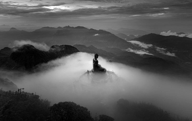 Đỉnh thiêng Fansipan, một đại diện vẻ đẹp Việt trên "trường đua" nhiếp ảnh quốc tế - Ảnh 8. Đỉnh thiêng Fansipan, một đại diện vẻ đẹp Việt trên "trường đua" nhiếp ảnh quốc tế - Ảnh 8.