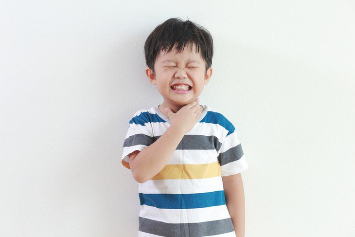 Viêm họng tái phát ở trẻ nhỏ: Cần làm gì để khắc phục? - Ảnh 2.