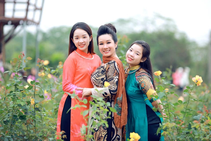 Mối quan hệ của Xuân Hinh - Thanh Thanh Hiền: Tình bạn bền chặt, thân quý đến mức bị nhầm là vợ chồng  - Ảnh 7.