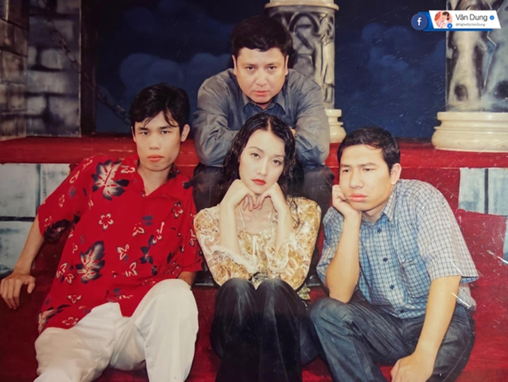 Cặp nam nữ nghệ sĩ 'Táo quân' gạo cội: Người thủ đô, người miền biển hay 'nói xấu' nhau nhưng tình bạn vẫn vượt gần 3 thập kỷ - Ảnh 2. Cặp nam nữ nghệ sĩ 'Táo quân' gạo cội: Người thủ đô, người miền biển hay 'nói xấu' nhau nhưng tình bạn vẫn vượt gần 3 thập kỷ - Ảnh 2.