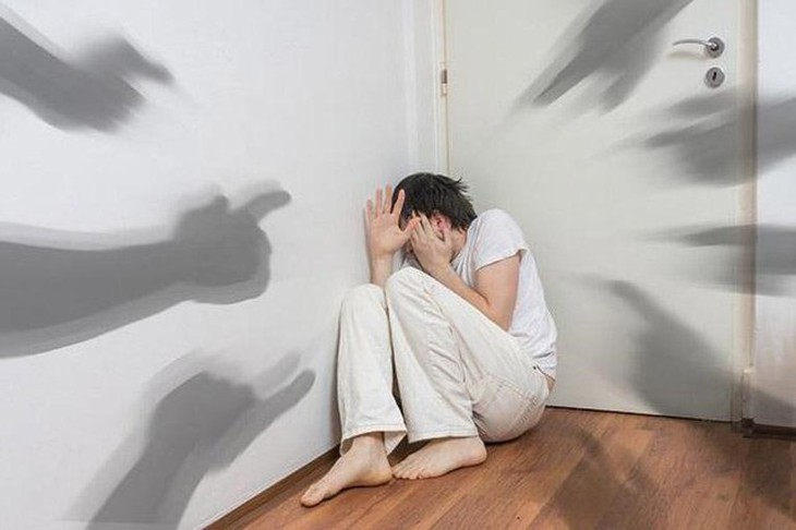Thanh niên 32 tuổi luôn ám ảnh người nhà âm mưu hãm hại, đi khám phát hiện tâm thần phân liệt - Ảnh 1. Thanh niên 32 tuổi luôn ám ảnh người nhà âm mưu hãm hại, đi khám phát hiện tâm thần phân liệt - Ảnh 1.
