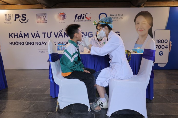 Bảo vệ răng miệng kịp thời: Khám răng định kỳ 6 tháng/ lần - Ảnh 1. Bảo vệ răng miệng kịp thời: Khám răng định kỳ 6 tháng/ lần - Ảnh 1.