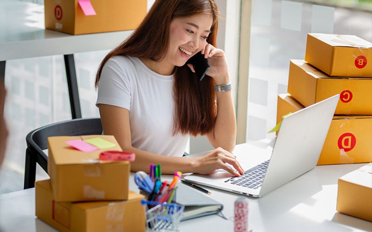 Dân văn phòng sắp không được tiếp thị, bán hàng tại nơi làm việc - Ảnh 1. Dân văn phòng sắp không được tiếp thị, bán hàng tại nơi làm việc - Ảnh 1.