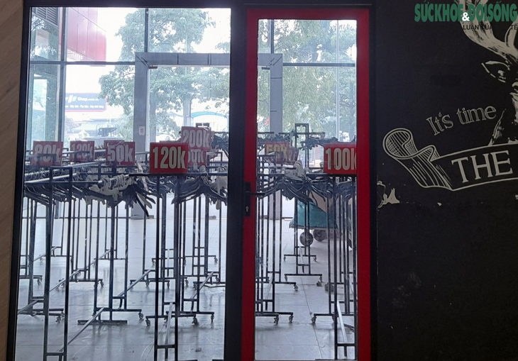 Loạt Trung tâm thương mại từng sầm uất, náo nhiệt ở Hà Nội nay rơi vào cảnh 'chợ chiều' - Ảnh 5. Loạt Trung tâm thương mại từng sầm uất, náo nhiệt ở Hà Nội nay rơi vào cảnh 'chợ chiều' - Ảnh 5.