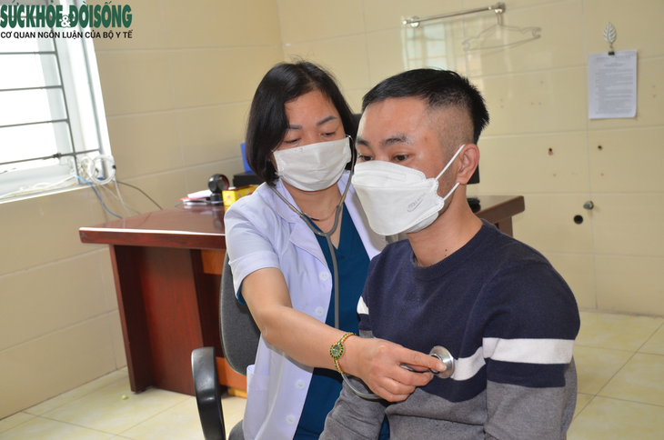 TP Vinh: Trạm y tế xuống cấp, thiếu trang thiết bị y tế... không thu hút được người dân - Ảnh 2. TP Vinh: Trạm y tế xuống cấp, thiếu trang thiết bị y tế... không thu hút được người dân - Ảnh 2.