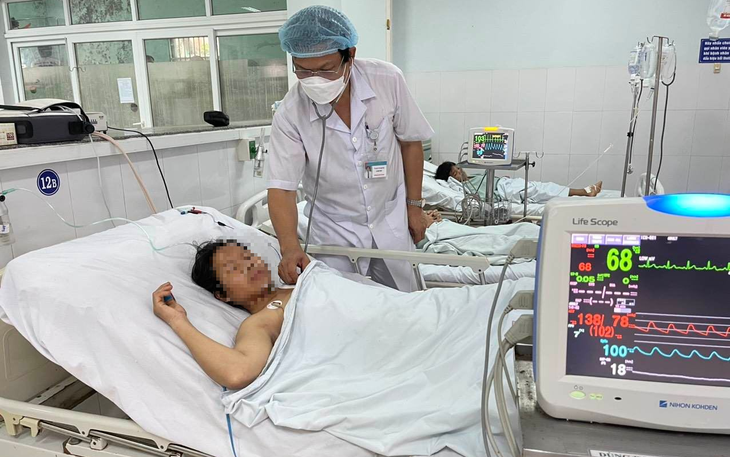 Vụ ngộ độc cá chép muối ủ chua: Bệnh nhân duy nhất thở máy các chỉ số sinh tồn đã ổn định